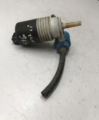 Volkswagen Polo III 6N 6N2 6NF Windscreen/windshield washer pump 1H6955651