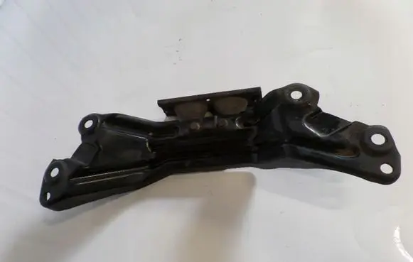 Audi A6 S6 C6 4F Gearbox mounting bracket 4F0253071A