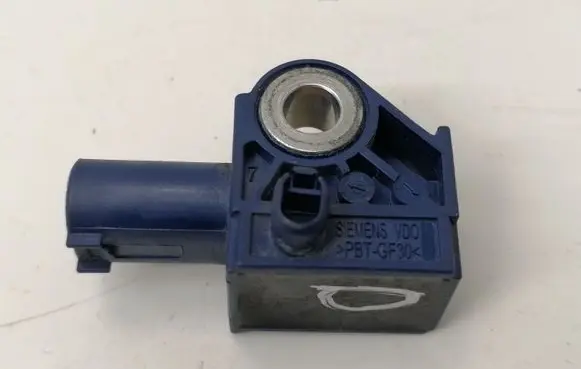 Mercedes-Benz E W212 Airbag deployment crash/impact sensor a2128204926