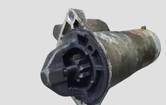 Opel Zafira B Starter motor 55353857 M001T30071