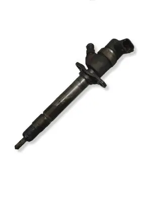 Volvo V70 Fuel injector 30777314