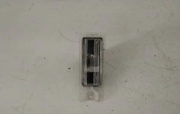 Volvo V70 Number plate light 9187153