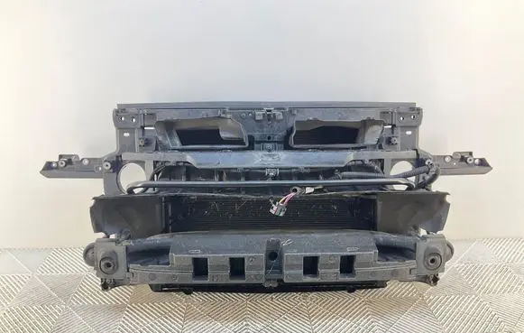 Volkswagen Touareg II Radiator support slam panel 7P6805594 7P6805596 7P0121201J
