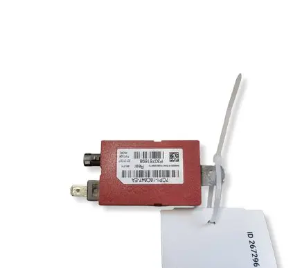 Volvo V40 Aerial antenna amplifier P30761698 7CP118C847EA 20131007