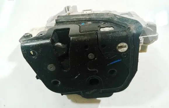 Audi A6 S6 C6 4F Rear door lock 4F0839016A