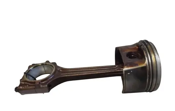 Volkswagen Golf V Piston with connecting rod 