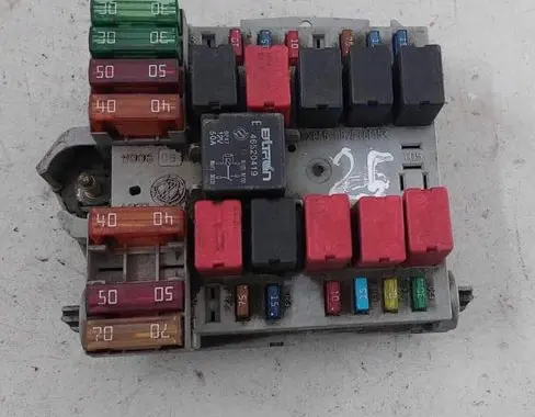 Peugeot Boxer Fuse box set 1332043080 27112003