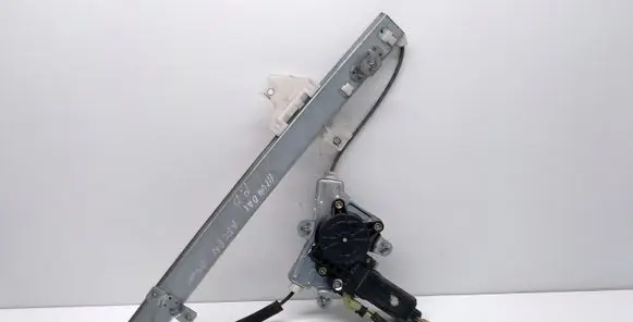 Hyundai Accent Front door window regulator with motor