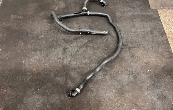 BMW X5 E70 Engine coolant pipe/hose 7576280 7576380 7576381