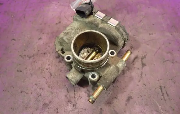 Opel Tigra B Throttle body valve 