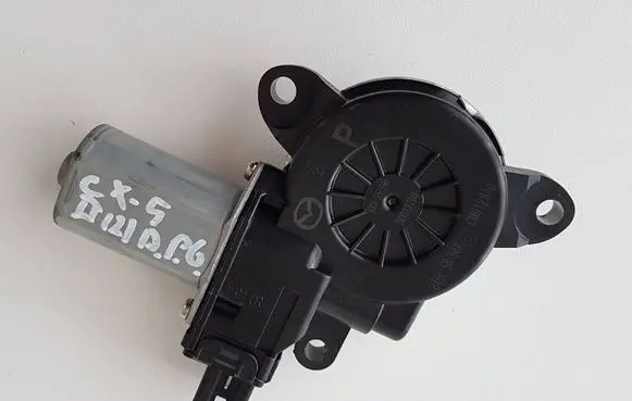Mazda CX-5 II Rear door window regulator motor B45C5858X CM012810 SD012Z09