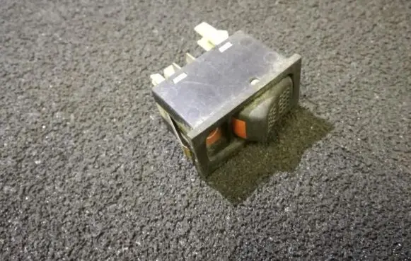 Ford Sierra Fog light switch 83BG15K237