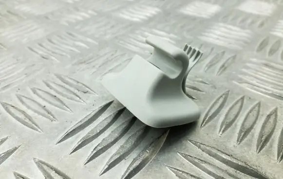 Sun visor clip/hook/bracket