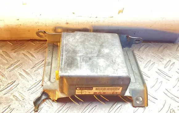 Tesla Model Y Airbag control unit/module 1523004940