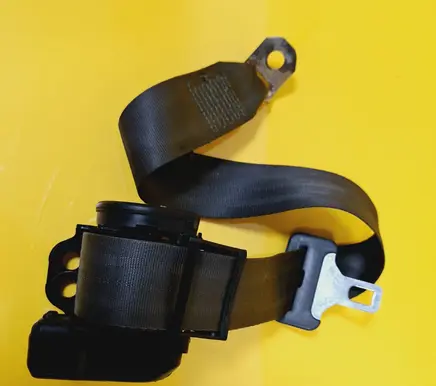 Volvo S40, V40 Rear seatbelt 30808369