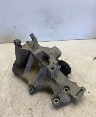 Audi A4 S4 B7 8E 8H Generator/alternator bracket 038903143AE