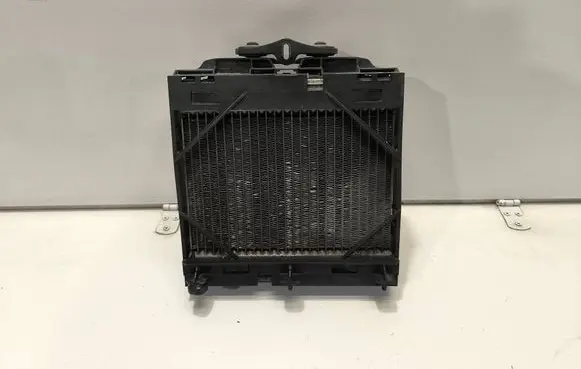 BMW 7 F01 F02 F03 F04 Coolant radiator 7805630 P3253002