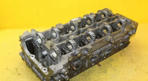 Mercedes-Benz Sprinter W906 Engine head R6510160201