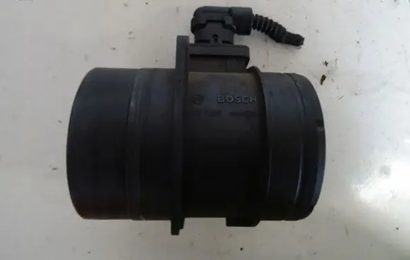 Skoda Octavia Mk2 (1Z) Mass air flow meter 03L906461A