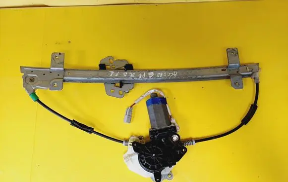 Honda Accord Front door window regulator with motor 0130821907