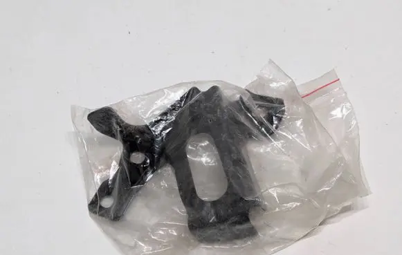 Opel Astra K Fender mounting bracket 13412039 GR08141