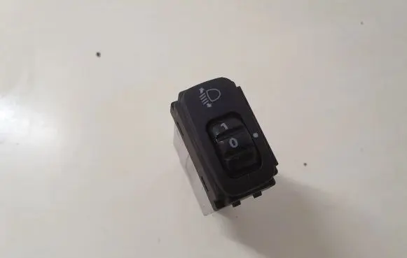 Mitsubishi Outlander Headlight level height control switch