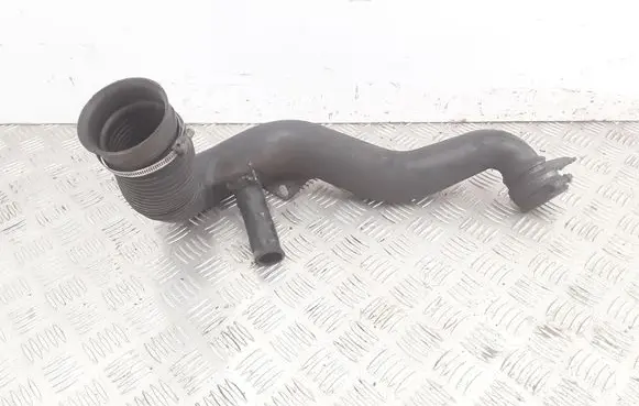 Peugeot 406 Air intake duct part 9635496780