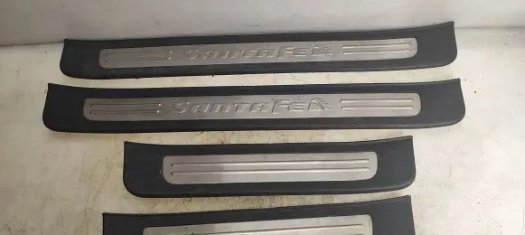 Hyundai Santa Fe Front sill trim cover 858812B000 857812B000 858852B000