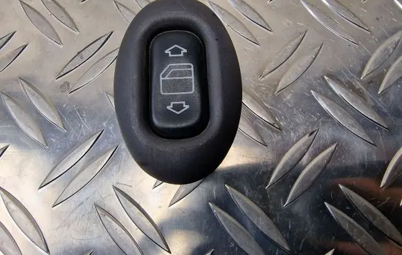 Mercedes-Benz A W168 Electric window control switch 2108208210