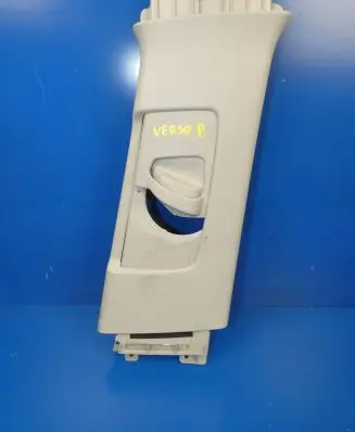 Toyota Verso (B) pillar trim (top)