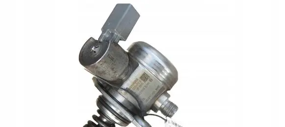 BMW X3 F25 Fuel injection high pressure pump 13517610761
