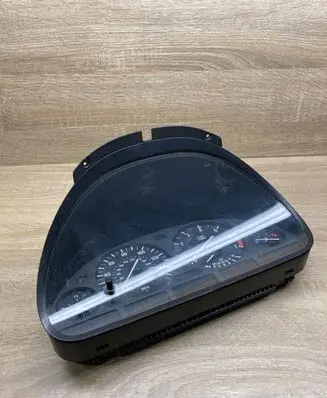 BMW 5 E39 Speedometer (instrument cluster) 6907016 110008735 mph