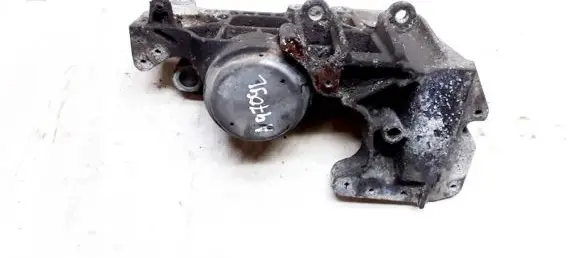 Nissan Qashqai Engine mount bracket