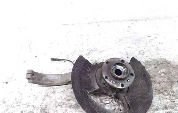 BMW X5 F15 Front wheel hub spindle knuckle 6869869