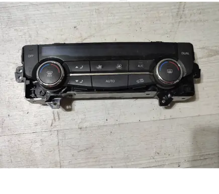 Renault Kadjar Climate control unit 275102210R DC12VT95020A 675100611R
