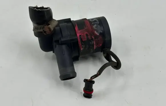 BMW 5 E39 Webasto circulation pump for autonomous heater 6918940 64126918940