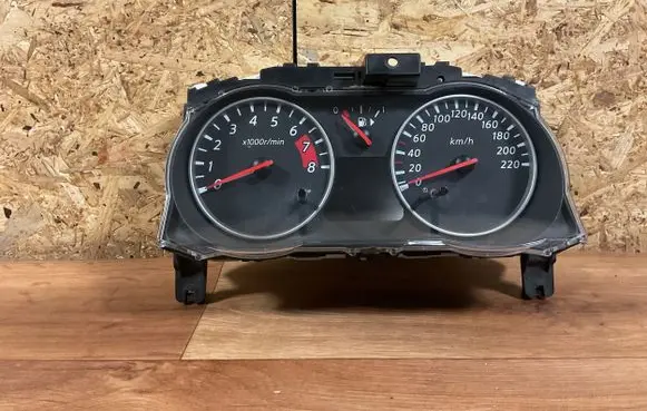 Nissan Note (E11) Speedometer (instrument cluster) E520B00C0306