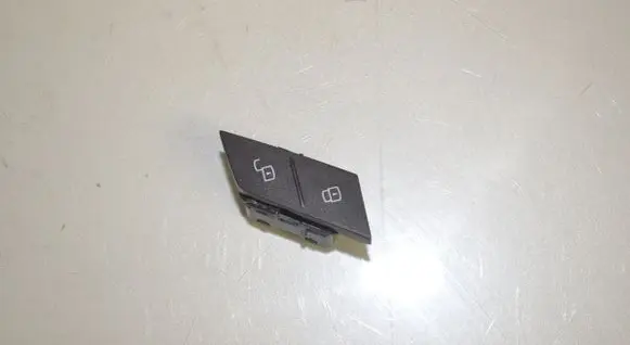 BMW 1 F40 Central locking switch button 6820925 61316820925 61315A95755