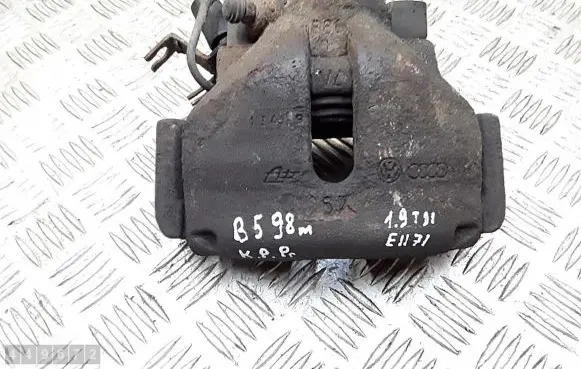Volkswagen PASSAT B5 Front brake caliper