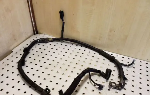 Opel Frontera B Positive cable (battery)