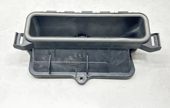 Mercedes-Benz EQC Air intake duct part A2138308603 12523023 VPT51528