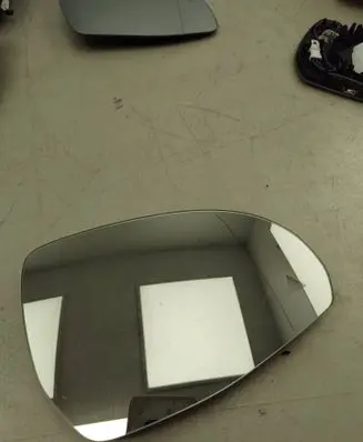 Mercedes-Benz C W206 Wing mirror glass A0998104003 A3182352