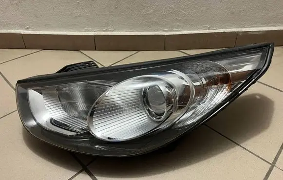 Hyundai ix35 Headlight/headlamp 92101-2Y000