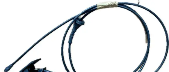 GMC Yukon Engine bonnet/hood lock release cable 84279471