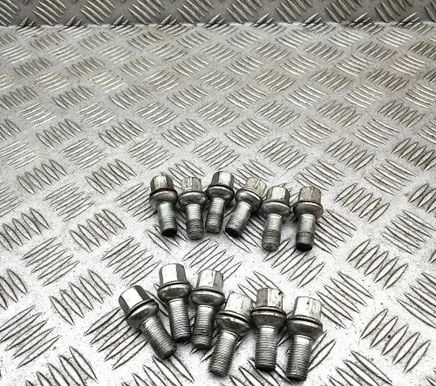 Skoda Enyaq iV Nuts/bolts WHT002438