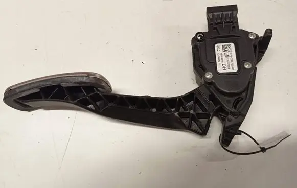 Opel Insignia A Accelerator throttle pedal 6PV00976501 13237356