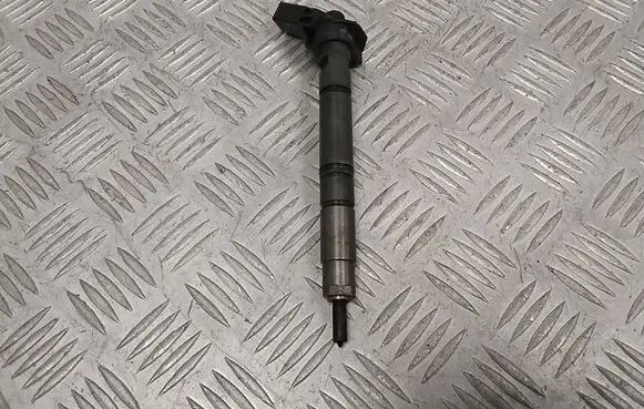 Audi A6 S6 C7 4G Fuel injector 059130277CR