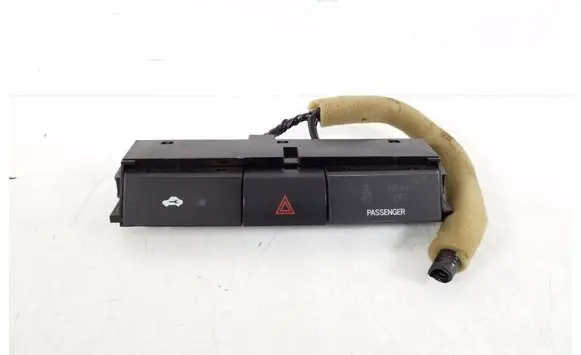 Toyota Corolla Verso AR10 Hazard light switch 84332-0F020