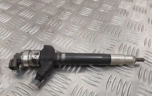 Fuel injector