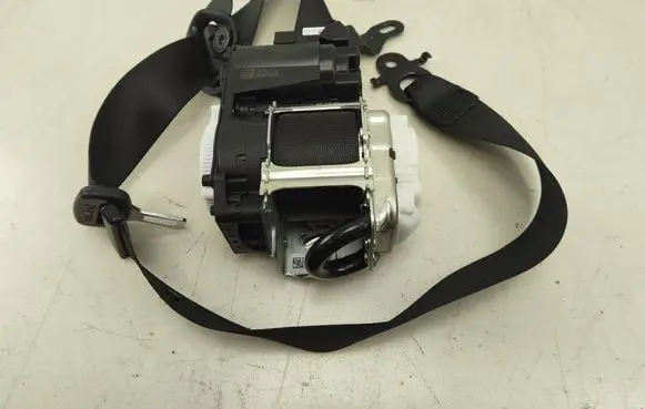 BMW X7 G07 Front seatbelt 7499422